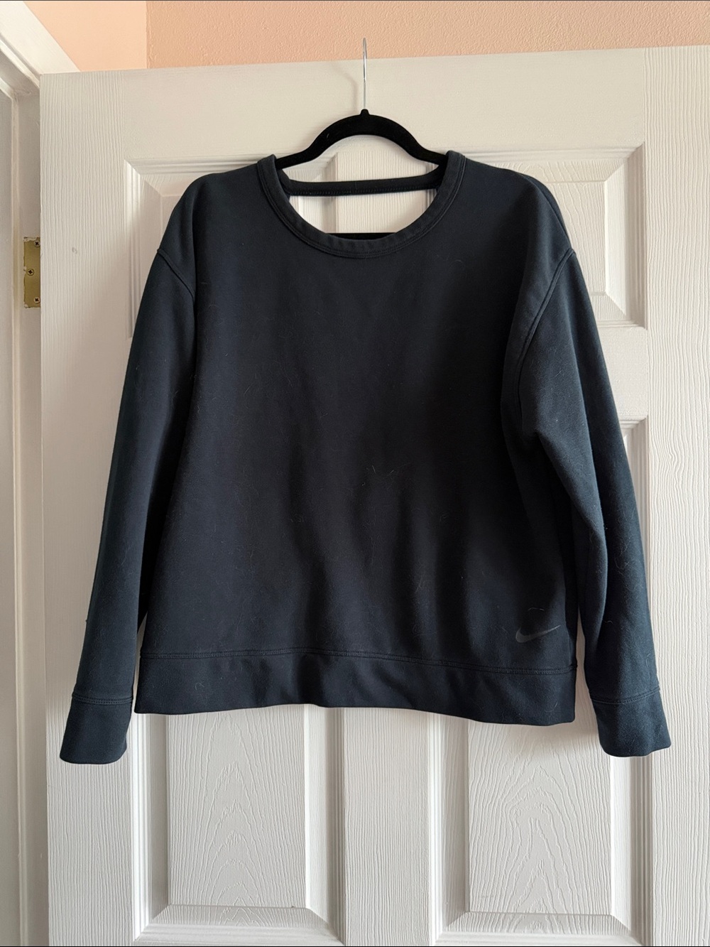 Nike Women's Black Crewneck Sweatshirt